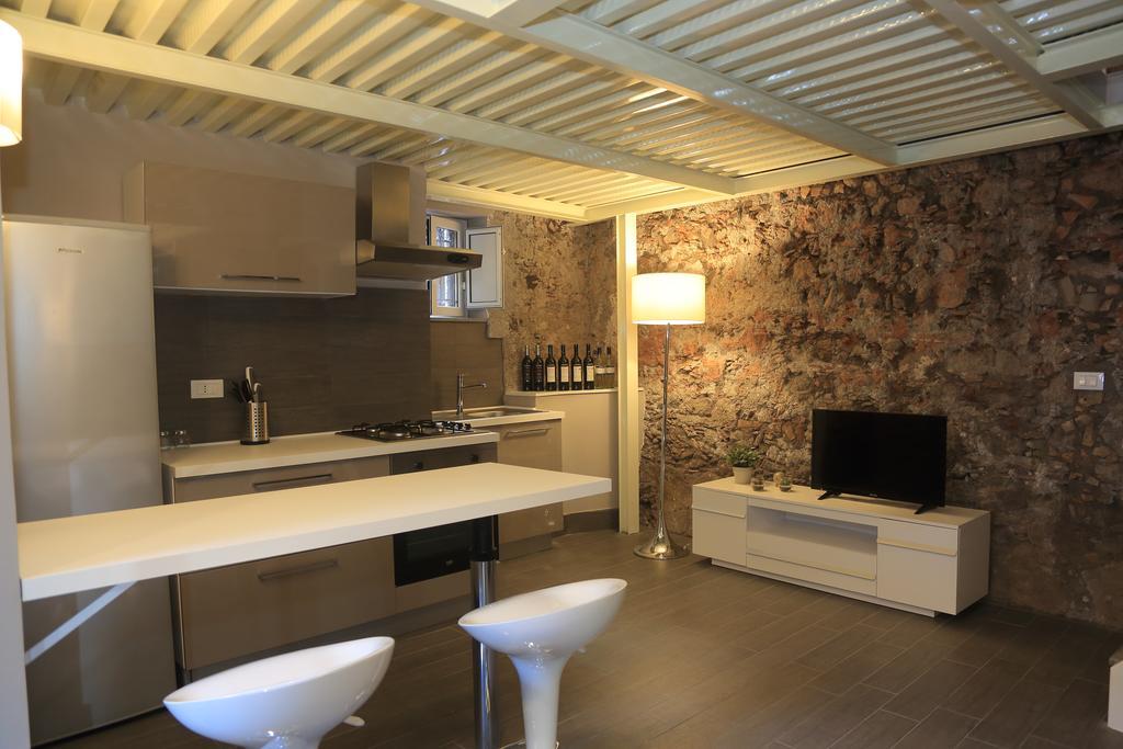A Casa Di Ludo - Apartments & Short Lets Catania Exterior photo