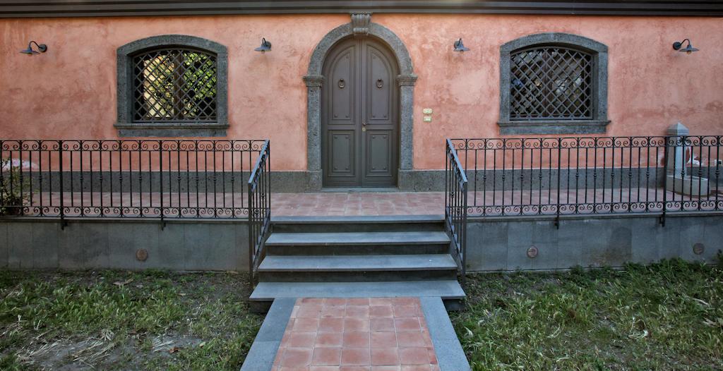 A Casa Di Ludo - Apartments & Short Lets Catania Room photo