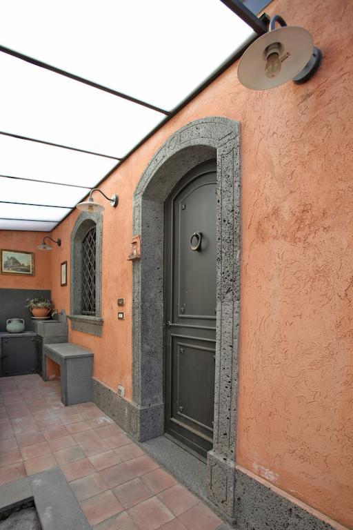 A Casa Di Ludo - Apartments & Short Lets Catania Room photo